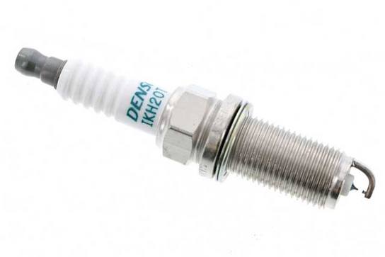 Volvo Spark Plug 4704 - Denso